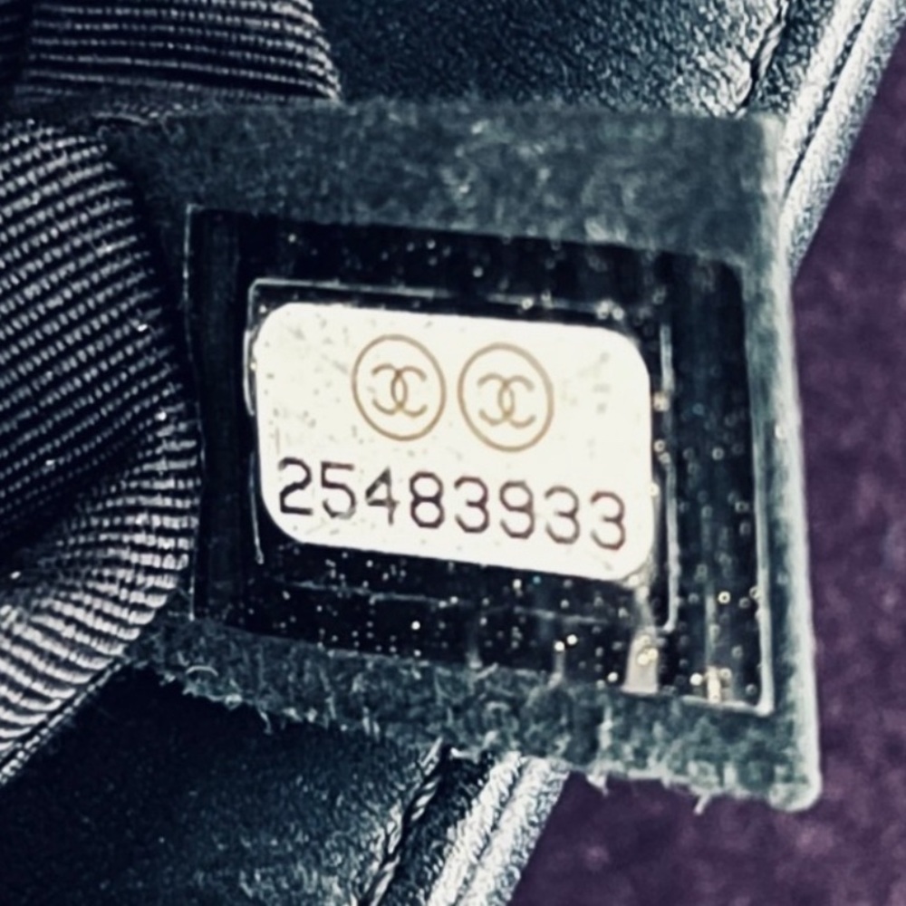 CHANEL Boy Small Black Calfskin Black Hardware - Picture 11 of 11